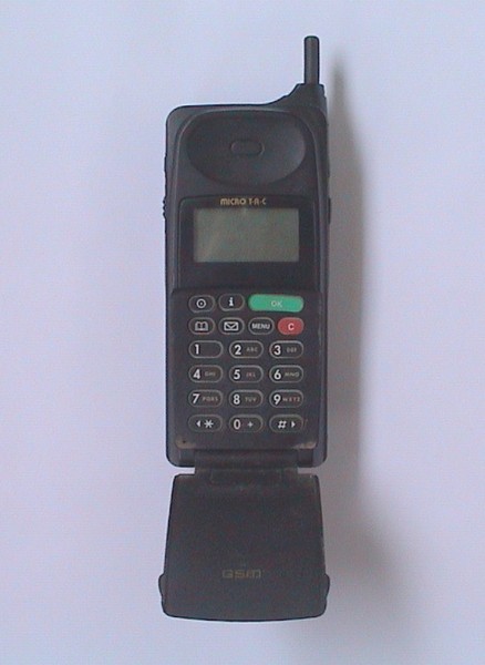 Motorola Micro tac II.JPG